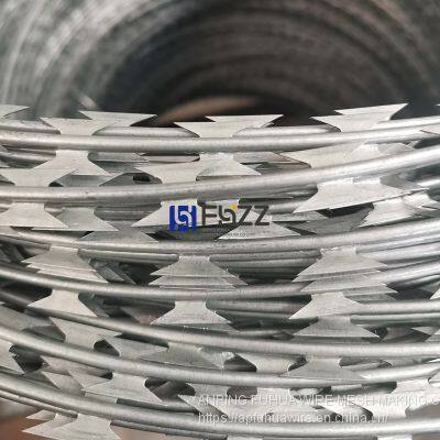 Hot Dipped Heavy Galvanized Razor Wire BTO-22 Concertina 980mm Diameter