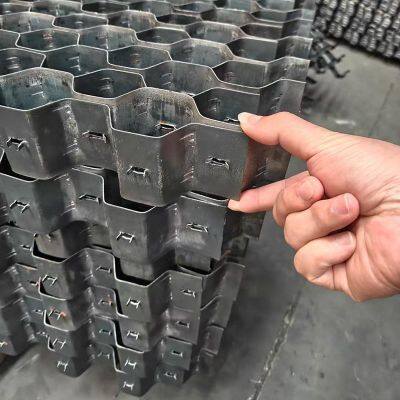 410S Tortoise Shell Mesh Bonding Hole Stainless Steel Hex Metal for Refractory Line China Manufacturer