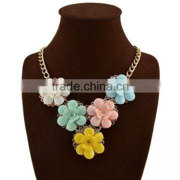 Bohemian Style Women's Resin Flower Choker Bib Statement Necklace Collar Chain Pendant photo-3