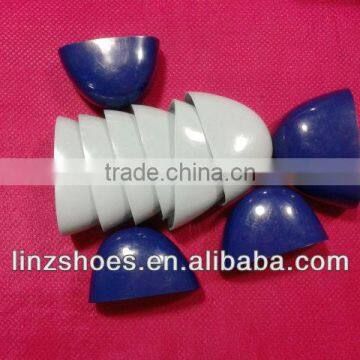 Plastic material toe for CE safety shoes