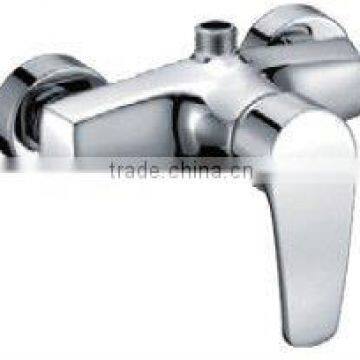 Brass bath faucet