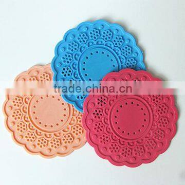 Retro Hollow Design Anti-heated Round PVC+silicone Tablewear Placemats