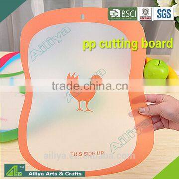 FDA LFGB approved abrasion resistance eco-friendly flexible durable multifunctional bread cutting board