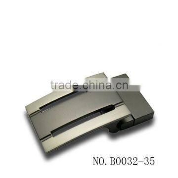 Plain turning buckle for double color leather belt