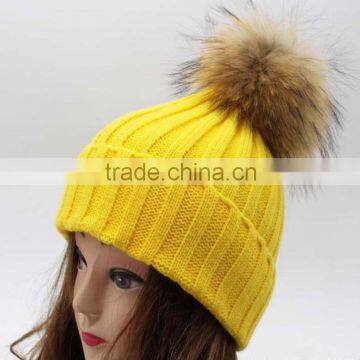 custom pom pom knit hat/Raccoon Fur Pompoms Knitted woolen hat