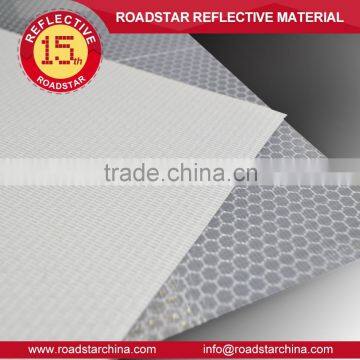 Visible at nigh prismatic PVC reflexivo sheeting