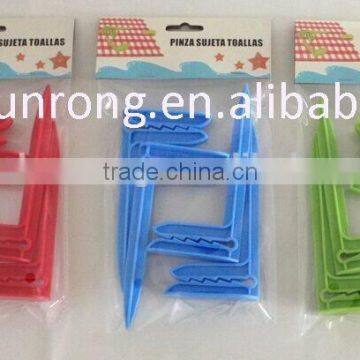 Cheap Plastic Custom Beach Towel Clip