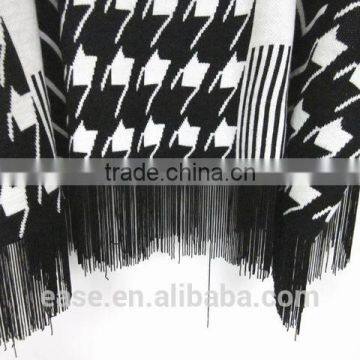 Fashion Cardigan Sweater With Fringes photo-2