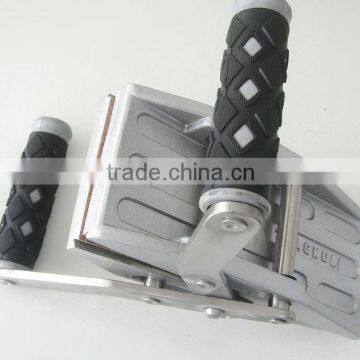 Porterage clip with double handles