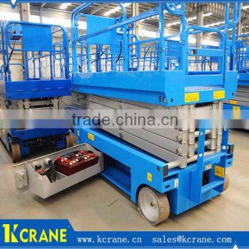 Aerial work self-propelled scissor lift, easy move working table