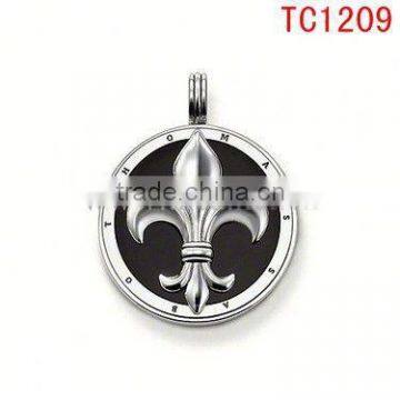 TC1209 new simple design fleur de lys round shape pendant&charm anti-zinc