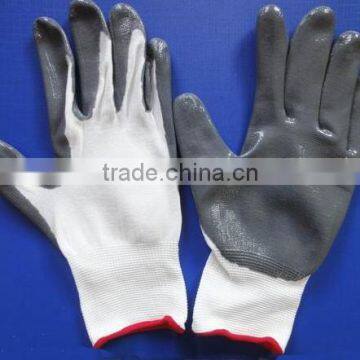 White polyester knitted gloves with Nitrile coated on palm,13 gauge