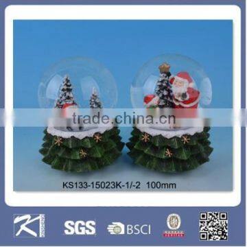 China supplier polyresin christmas snow globe