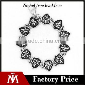 Shield gothic chunky fashion jewelry cross chain bracelet