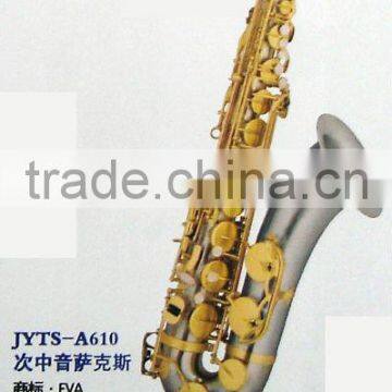 saxphone,woodwind instruments