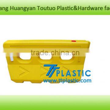 Highway facilities plastic barricades fluorescent blow moulding tooling