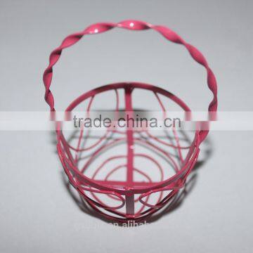 Small Metal Wire Storage Basket With Handle photo-6