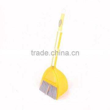 Mini Plastic Dustpan Broom photo-2