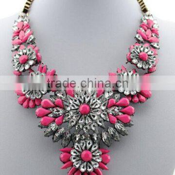 2016 Hot Sales Bulk Flower Resin Crystal Material Gold Chain Flower Pendant Shourouk Statement Necklace Semi Precious Jewellery photo-2