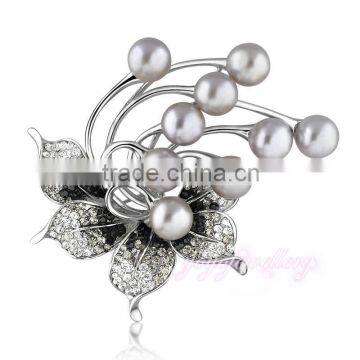 fashion jewelry 2015 for Christmas flower design white gold plated pearl brooch