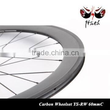 2015-2016 Lightweight Bicycles Carbon Wheels 700C Clincher Wheelset Made in Carbon Wheelset China photo-5