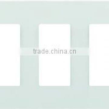 3-GANG SCREWLESS PLASTIC WALLPLATE FOR DECORATOR SWITCH AND RECEPTACLE