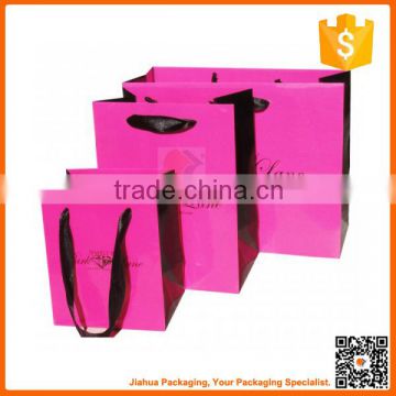 good quality custom made paper gift bags with handles