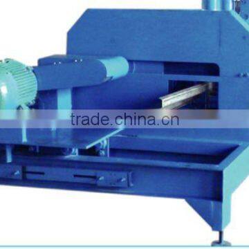 Effecient JCX-C purlin roll forming machine(fly saw--integrated machine of cutting and punching)