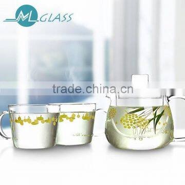 Borosilicate glass handblown glass teapot with glass infuser and two tea cups TZ319