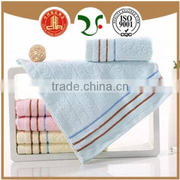 yarn dyed platinum satin jacquard towel with wide dobby boarder