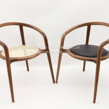 Danish design Simple rattan chair in solid walnut