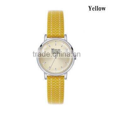 New Ladies Analogue Watch in Different Colors Linear Stem Strap Watch Water Proof