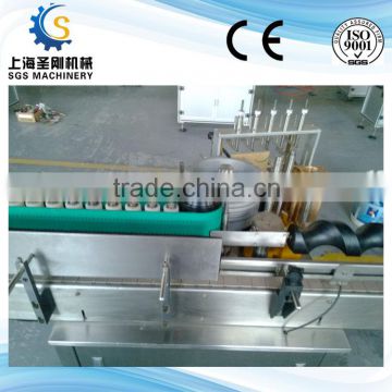 Vertical automatic labeling machine