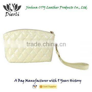 Fashionable Travel Cosmetic Bag photo-3
