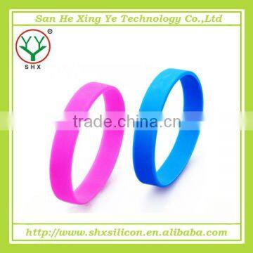 Delightful colors and delicate workmanship silicone bracelet hot new products for 2015