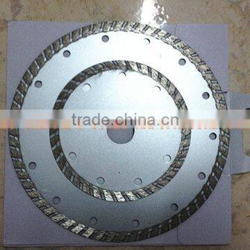 Diamond turbo cutting disc