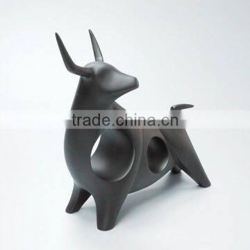 Resin Matt Black Interior Decorative Bull Statue photo-3