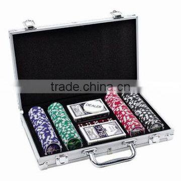 200pcs Poker Chip Set Laser Poker Set in Aluminum Case