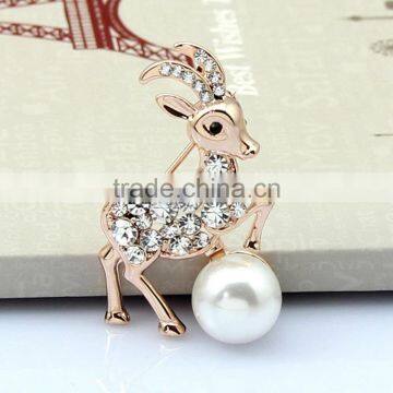 2016 Deer Christmas Brooch High End Deer Animal Brooch Big Pearl Christmas Brooch