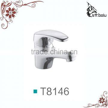 Modern Type & Professional Design Faucet