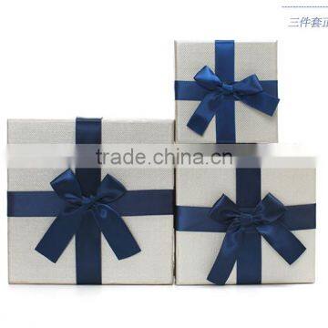 Logo printed small white cardboard gift box