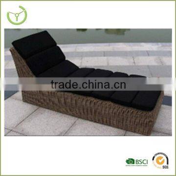 PE rattan lounge- Outdoor rattan sun bed pool wicker sun lounger bed