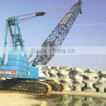 used HITACHI250t crawler crane for sale in Shanghai originally made in Japan in good condition