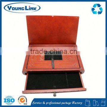 wooden box with roast color