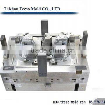 supply plastic auto light mould ,cheap price and good quality