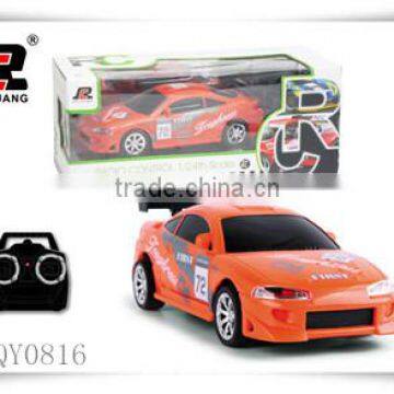 Powerful 1:24 4 channel rc race car