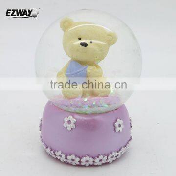 Resin Pretty bear Water Globe Wholesale