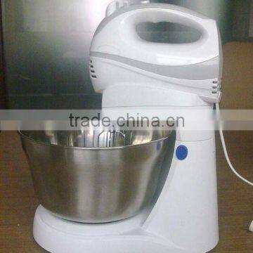 HAND MIXER WITH ROTATING BOWL