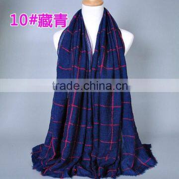 Wholesale Autumn Women Fashion Tassel Cotton Plaid Pashmina Shawl                        
                                                Quality Choice