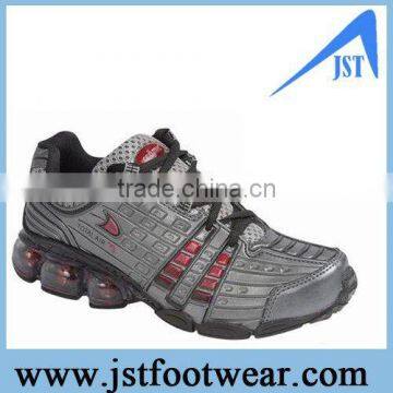 Women's tennis shoe